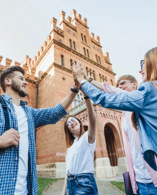 Smiling clapping students image